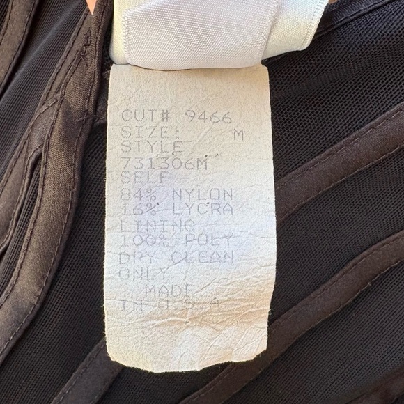 Tadashi Shoji Structured Illusion Flare Dress in Black Size Medium - Picture 5 of 7